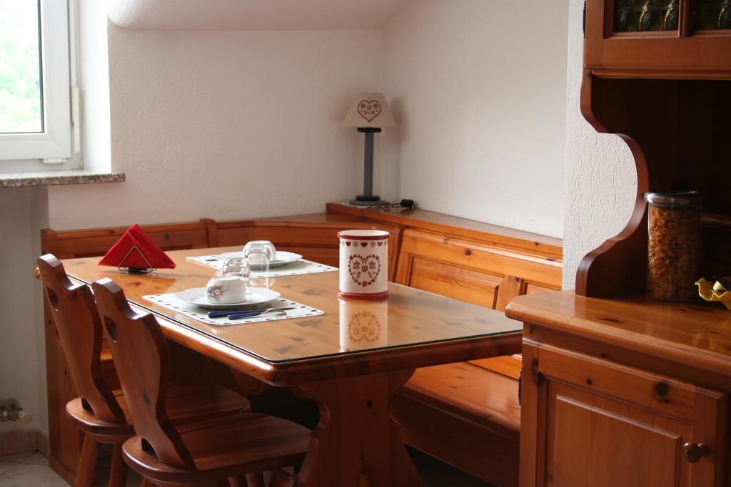 Maison Chante Lune Introd Room photo